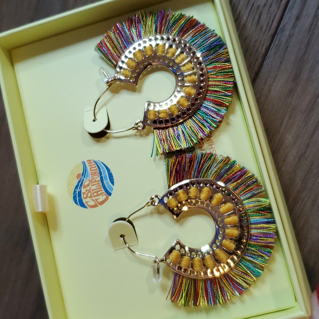 CC California Earrings 8$